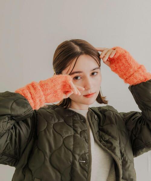 SMELLY（スメリー）の「ミックスヤーンアームウォーマー（手袋・レディース・パープル/オレンジ・-）」の6枚目の写真