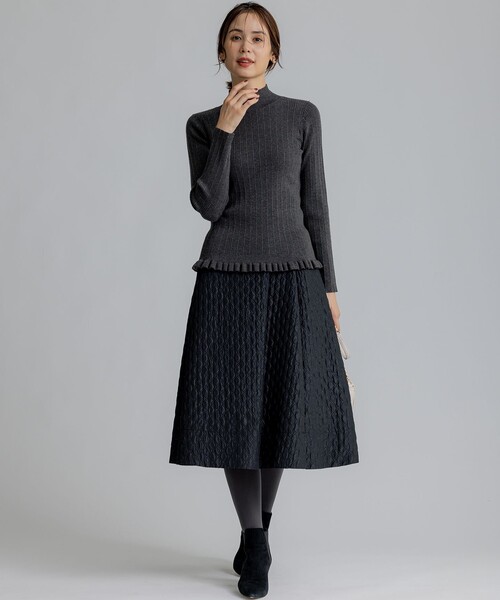 組曲（クミキョク）の「ジオメトリックフラワージャガード フレア  