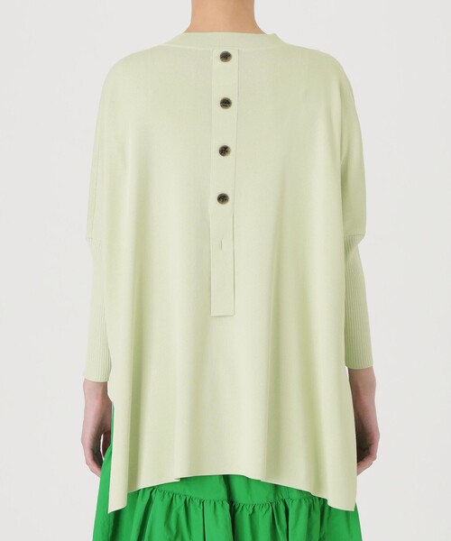 CAST:（キャストコロン）の「【1枚で着映える】バックボタンニット（ニット/セーター・レディース・ホワイト/ブラック/グリーン・M）」の11枚目の写真