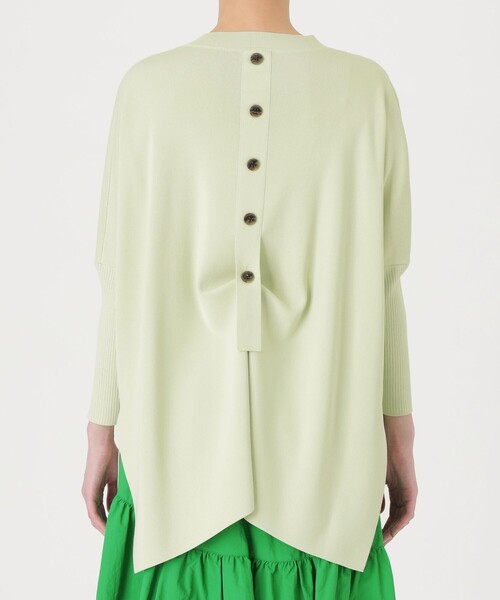 CAST:（キャストコロン）の「【1枚で着映える】バックボタンニット（ニット/セーター・レディース・ホワイト/ブラック/グリーン・M）」の12枚目の写真