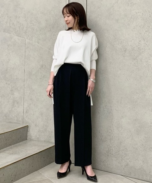 CAST:（キャストコロン）の「【1枚で着映える】バックボタンニット（ニット/セーター・レディース・ホワイト/ブラック/グリーン・M）」の19枚目の写真