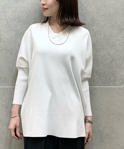 CAST:（キャストコロン）の「【1枚で着映える】バックボタンニット（ニット/セーター・レディース・ホワイト/ブラック/グリーン・M）」の17枚目の写真