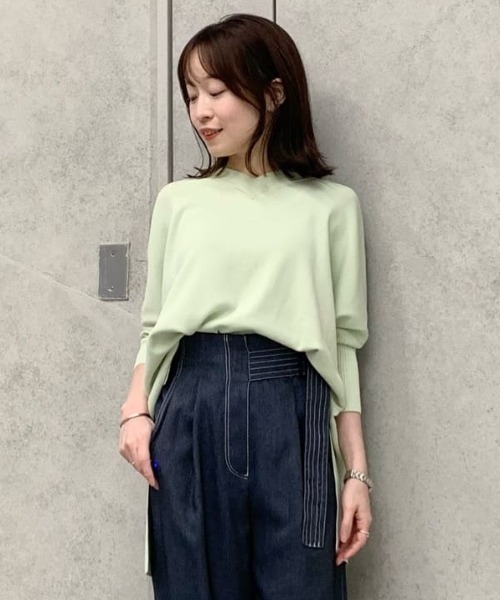 CAST:（キャストコロン）の「【1枚で着映える】バックボタンニット（ニット/セーター・レディース・ホワイト/ブラック/グリーン・M）」の22枚目の写真