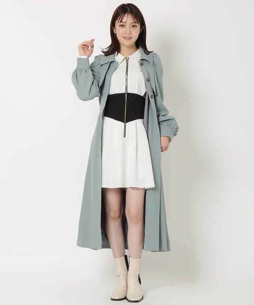 REDYAZEL(レディアゼル)の「パフスリーブスプリングコート(トレンチコート・レディース・ベージュ/オフホワイト/サックスブルー・FREE)」の18枚目の写真