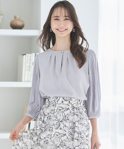 ANY SIS(エニィスィス)の「【洗える】プリーツスリーブ ブラウス(シャツ/ブラウス・レディース・アイボリー系/スカイブルー系/ライトイエロー系・2)」の3枚目の写真