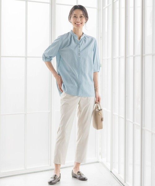 J.PRESS Ladies（J.プレス レディス）の「【洗える・撥水】中空タスランチノ テーパード パンツ（チノパンツ・レディース・スモーキーグリーン系/ライトグレー系/ブラック系・S/XS/XXS）」の4枚目の写真