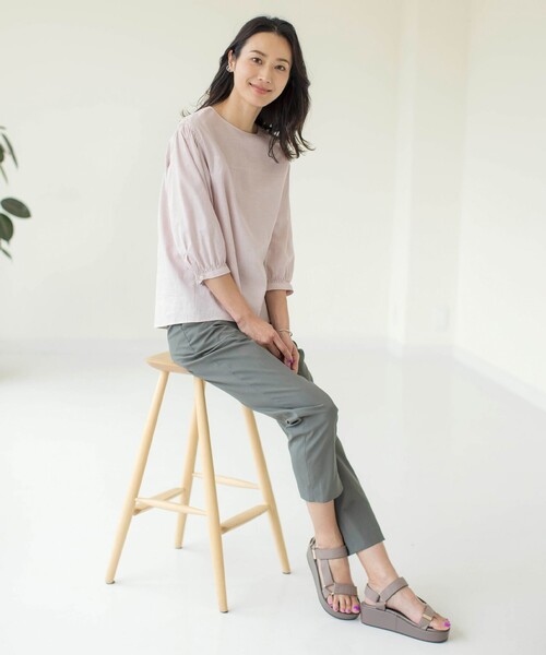 J.PRESS Ladies（J.プレス レディス）の「【洗える・撥水】中空タスランチノ テーパード パンツ（チノパンツ・レディース・スモーキーグリーン系/ライトグレー系/ブラック系・S/XS/XXS）」の9枚目の写真