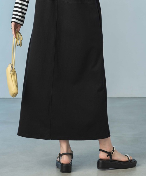 Gready Brilliant(グレディブリリアン)の「プリーツネックジャンパースカート(ジャンパースカート・レディース・ブラック・38)」の17枚目の写真