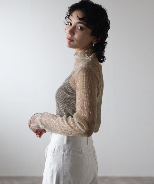 amini（アミニ）の「【2024 S/S 新作】ラメシアートップス（Tシャツ/カットソー・レディース・ベージュ/サックスブルー/ブラック・MEDIUM）」の10枚目の写真