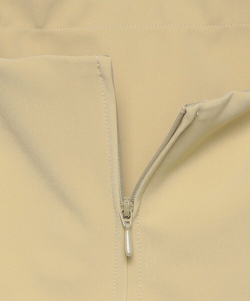 H BEAUTY&YOUTH UNITED ARROWS(エイチビューティーアンドユースユナイテッドアローズ)の「<H>ダブルクロスベアトップ(チューブトップ・レディース・ブラック/イエロー・S/M)」の4枚目の写真