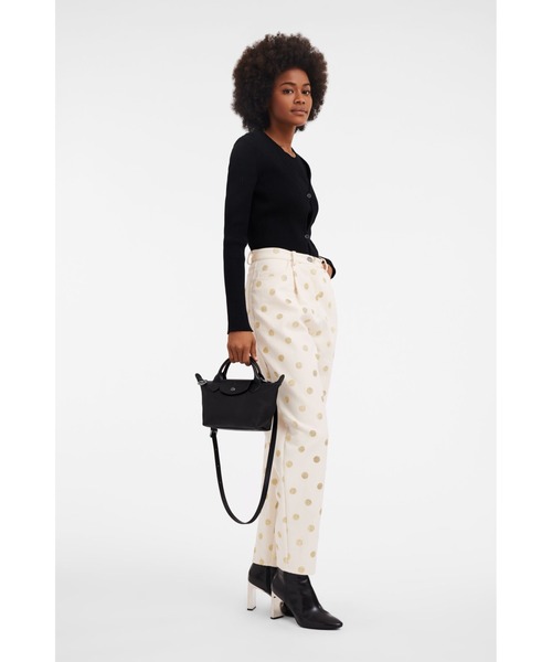 LONGCHAMP(ロンシャン)の「ル プリアージュR エクストラ トップハンドルバッグ XS(ハンドバッグ・レディース・ブラック・FREE)」の6枚目の写真