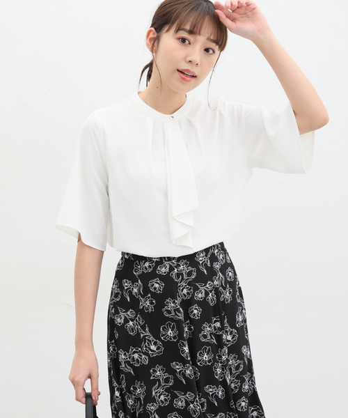 Honeys(ハニーズ)の「5分袖ボウタイブラウス(シャツ/ブラウス・レディース・ネイビー/ホワイト/ネイビー系/ホワイト系その他/ラベンダー/ベージュ系その他/ブラウン/ピンク系その他・LL/3L/S/M/L)」の12枚目の写真