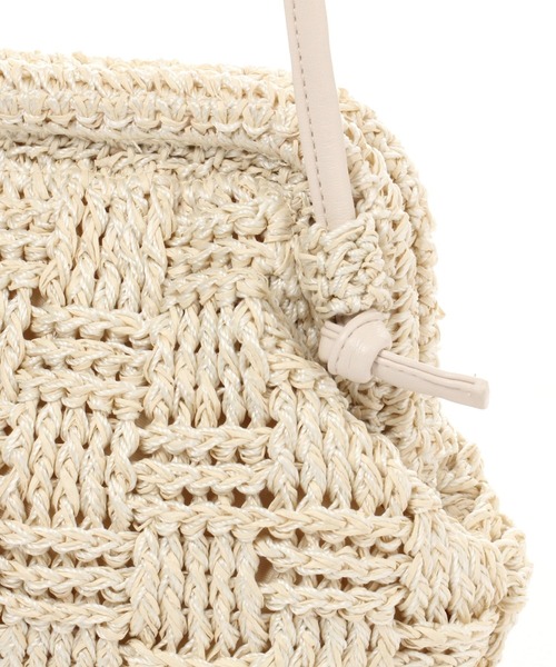 LAKOLE(ラコレ)の「ペーパー2WAYがま口ショルダーバッグ / 996445(ショルダーバッグ・レディース・ブラック/アイボリー・FREE)」の14枚目の写真