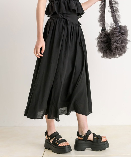 OLIVE des OLIVE(オリーブデオリーブ)の「ドロストリボンロングフレアスカート(スカート・レディース・ブラック/サックスブルー/ブラック系/オフホワイト・FREE)」の3枚目の写真