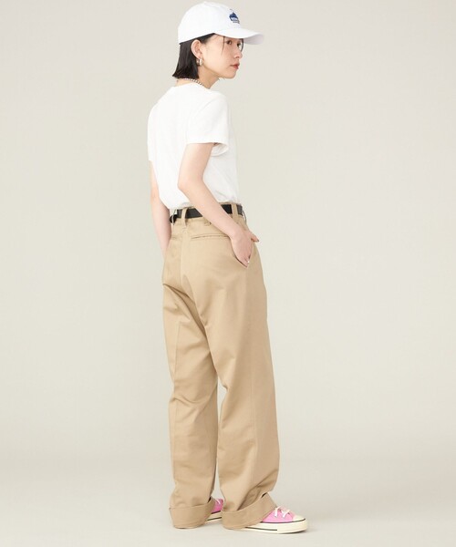 SHIPS(シップス)の「SHIPS NINE CASE:ポケット TEE ◇(Tシャツ/カットソー・レディース・オリーブ/ホワイト/ピンク・ONE SIZE)」の4枚目の写真