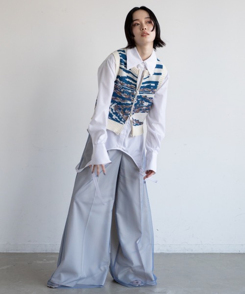 VACANCY（ヴァカンシー）の「ウォーターサイド柄ZIPニットベスト（ベスト・レディース・アイボリー/ブルー・FREE）」の17枚目の写真