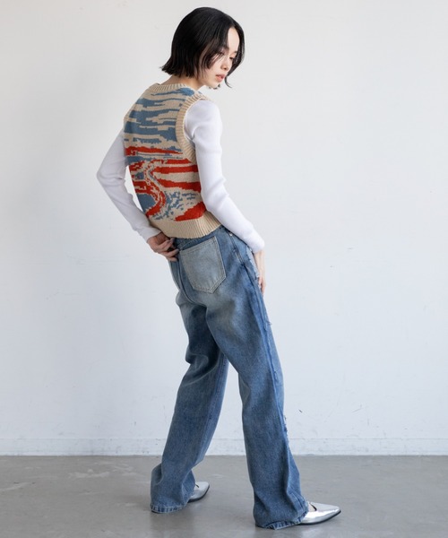 VACANCY（ヴァカンシー）の「ウォーターサイド柄ZIPニットベスト（ベスト・レディース・アイボリー/ブルー・FREE）」の5枚目の写真
