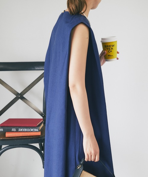 un dix cors（アンディコール）の「麻混肩タックストレートワンピース（ワンピース・レディース・ネイビー/パープル・FREE）」の8枚目の写真