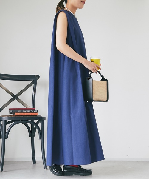 un dix cors（アンディコール）の「麻混肩タックストレートワンピース（ワンピース・レディース・ネイビー/パープル・FREE）」の4枚目の写真