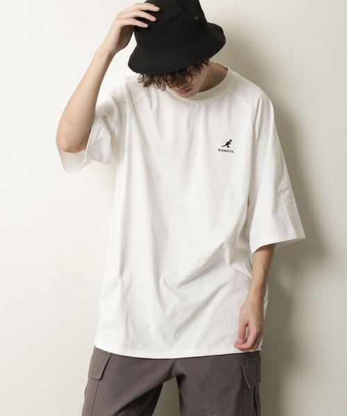 KANGOL(カンゴール)の「【KANGOL】 ピグメント ワンポイント ロゴ 刺繍 ビッグシルエット ラグラン ハーフスリーブ Tシャツ(Tシャツ/カットソー・メンズ・ネイビー/ネイビー系/ホワイト×ブラック/ブラック/ホワイト・MEDIUM/LARGE)」の2枚目の写真