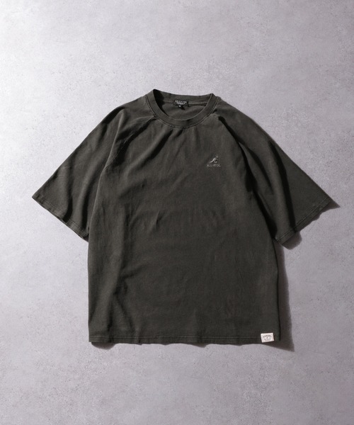 KANGOL(カンゴール)の「【KANGOL】 ピグメント ワンポイント ロゴ 刺繍 ビッグシルエット ラグラン ハーフスリーブ Tシャツ(Tシャツ/カットソー・メンズ・ネイビー/ネイビー系/ホワイト×ブラック/ブラック/ホワイト・MEDIUM/LARGE)」の15枚目の写真