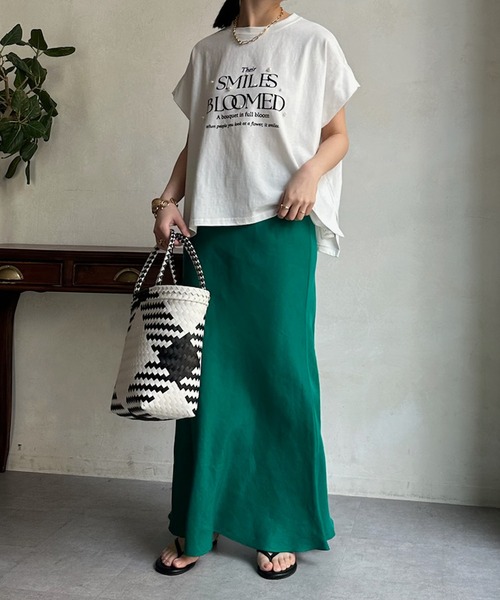 DouDou(ドゥドゥ)の「フロッキープリントロゴパールTEE(Tシャツ/カットソー・レディース・ピンク/グレイッシュベージュ/オフホワイト/チャコールグレー・FREE)」の6枚目の写真