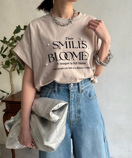 DouDou(ドゥドゥ)の「フロッキープリントロゴパールTEE(Tシャツ/カットソー・レディース・ピンク/グレイッシュベージュ/オフホワイト/チャコールグレー・FREE)」の21枚目の写真