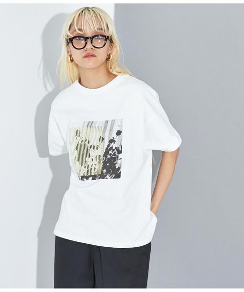 Settimissimo（セッティミッシモ）の「オーバーサイズ モノクロフラワープリント Tシャツ（Tシャツ/カットソー・レディース・シルバー/ゴールド・FREE）」の12枚目の写真