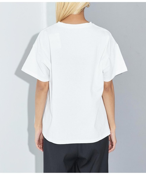 Settimissimo（セッティミッシモ）の「オーバーサイズ モノクロフラワープリント Tシャツ（Tシャツ/カットソー・レディース・シルバー/ゴールド・FREE）」の22枚目の写真