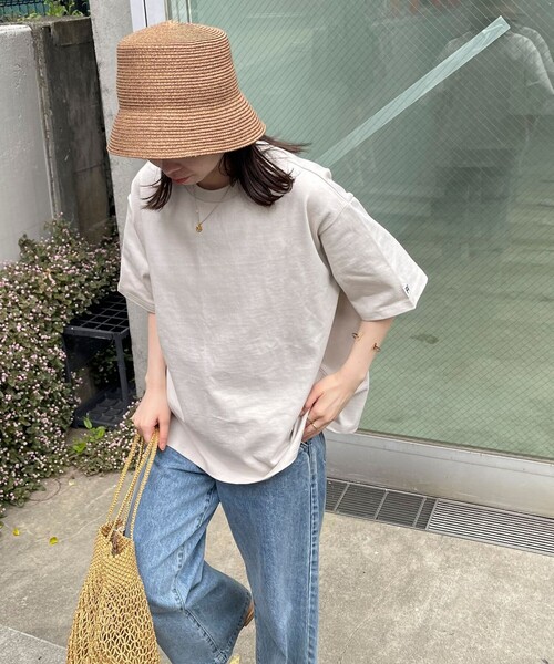 fredy emue(フレディエミュ)の「【新色登場】FRワッペンオーバーサイズ Tシャツ(Tシャツ/カットソー・レディース・チャコールグレー/グレイッシュベージュ/ライトグレー/オフホワイト/グレー・38)」の5枚目の写真