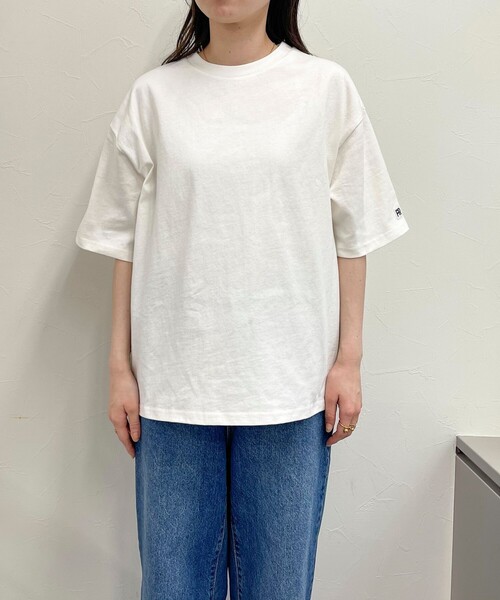 fredy emue(フレディエミュ)の「【新色登場】FRワッペンオーバーサイズ Tシャツ(Tシャツ/カットソー・レディース・チャコールグレー/グレイッシュベージュ/ライトグレー/オフホワイト/グレー・38)」の6枚目の写真