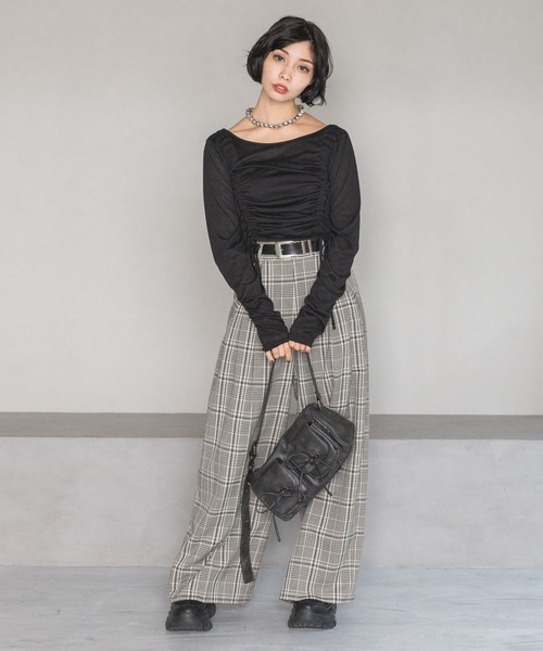 PAGEBOY(ページボーイ)の「ドロストシャーリングスリーブ(Tシャツ/カットソー・レディース・ブラック/ホワイト・FREE)」の9枚目の写真