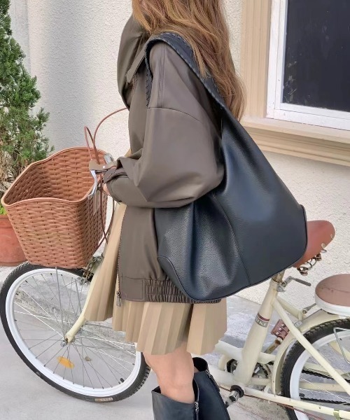 aimoha（アイモハ）の「通勤レディースバッグ（ショルダーバッグ・レディース・ブラウン/ブラック/ベージュ/ホワイト/ライトブルー・FREE）」の2枚目の写真