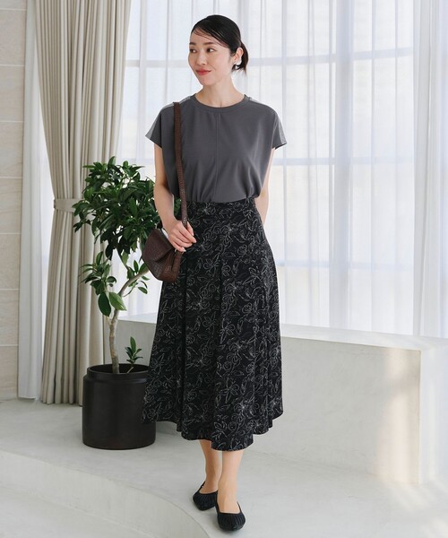 フラワープリントスカート（スカート）｜Tiaclasse（ティアクラッセ）