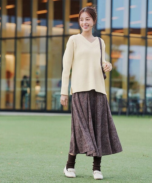 フラワープリントスカート（スカート）｜Tiaclasse（ティアクラッセ）