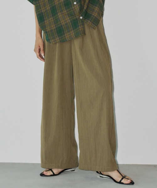 Libra Cue（リブラ キュー）の「タックスラックスパンツ（スラックス・レディース・ベージュ/ネイビー・FREE）」の3枚目の写真