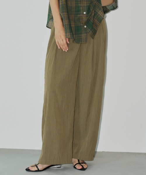 Libra Cue（リブラ キュー）の「タックスラックスパンツ（スラックス・レディース・ベージュ/ネイビー・FREE）」の16枚目の写真