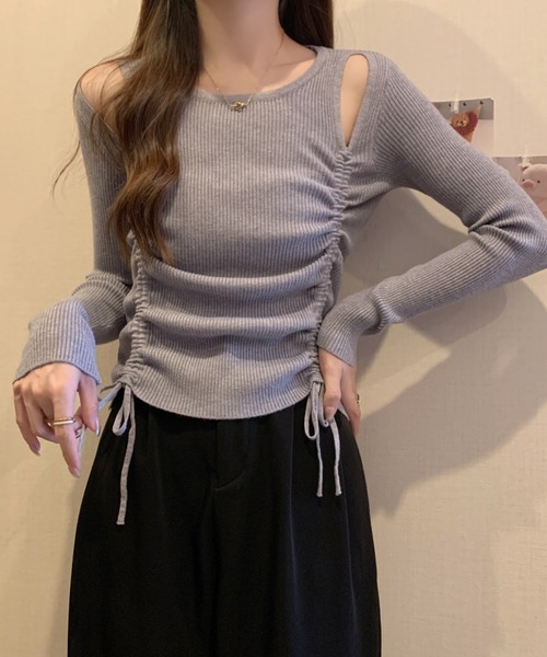 Per sist ence(パーシエンス)の「ショルダースリットギャザーリブ長袖トップス(Tシャツ/カットソー・レディース・ホワイト/グレー/アイボリー/ブラック・FREE)」の11枚目の写真