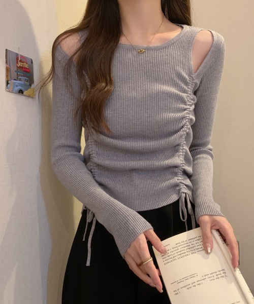 Per sist ence(パーシエンス)の「ショルダースリットギャザーリブ長袖トップス(Tシャツ/カットソー・レディース・ホワイト/グレー/アイボリー/ブラック・FREE)」の13枚目の写真