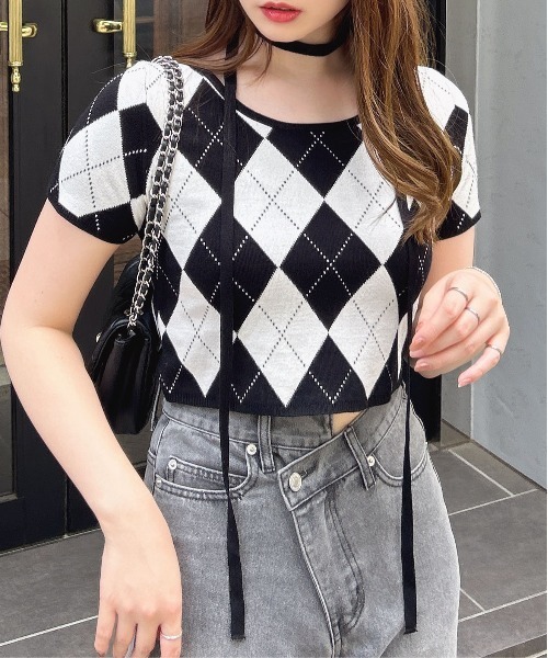 INGNI（イング）の「チョーカー付アーガイル柄ニット（ニット/セーター・レディース・ブラック系その他2/ブラック×グレー/グレー系6・M）」の2枚目の写真