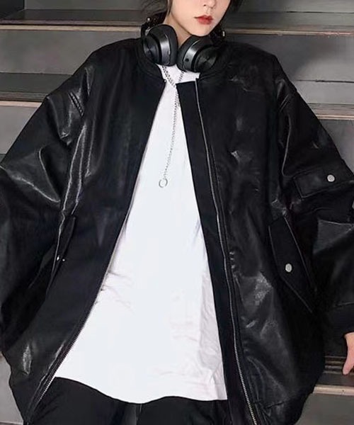 gossip！ロサンゼルス（ゴシップロサンゼルス）の「オーバーサイズ　ヴィンテージデザイン合皮ブルゾン（ライダースジャケット・レディース・ブラック・M/L）」の8枚目の写真