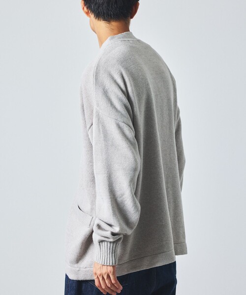 FREAK'S STORE(フリークスストア)の「限定展開 リラックスフィット イージーケア ウォッシャブル Vネックカーディガン(カーディガン/ボレロ・メンズ・グレイッシュブルー/グリーン/レッド/グレー/ネイビー/ダークブラウン/ブラック・SMALL/MEDIUM/LARGE)」の14枚目の写真