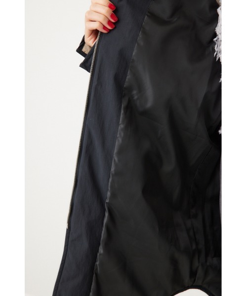 crie conforto(クリーコンフォルト)の「バックギャザーキルティングコート アウター / 秋服 / 冬服(ミリタリージャケット・レディース・ブラック/カーキ/アイボリー・FREE)」の17枚目の写真