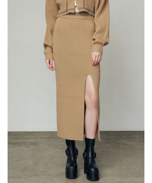 EMODA（エモダ）の「チューズマキシニットスカート（スカート・レディース・ブラック/グレー/ベージュ・FREE）」の4枚目の写真