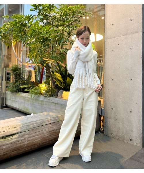 a-jolie（アジョリー）の「【a-jolie/アジョリー】ボリュームマフラー（マフラー・レディース・アイボリー/ブラック/ライトピンク・FREE）」の6枚目の写真