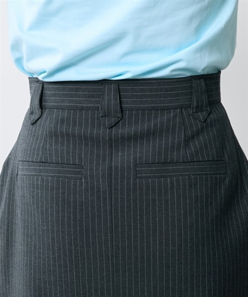 TTOL(トール)の「ピンストライプミニスカート(スカート・レディース・グレー/チャコールグレー・M-L/L-XL)」の4枚目の写真