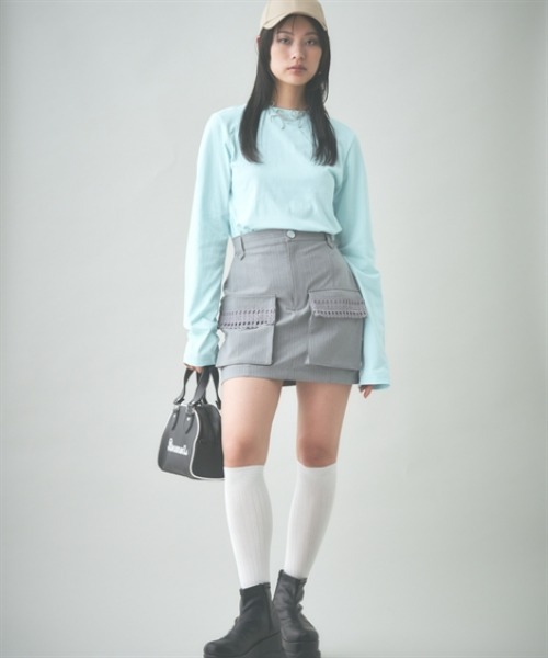 TTOL(トール)の「ピンストライプミニスカート(スカート・レディース・グレー/チャコールグレー・M-L/L-XL)」の11枚目の写真