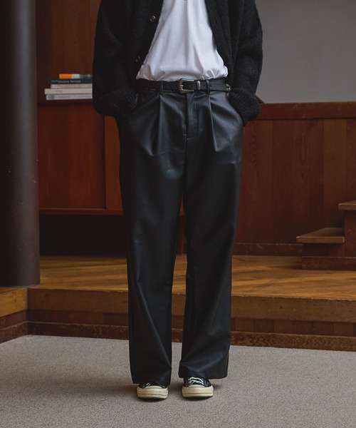 LURAKU（ルラク）の「【LURAKU】Leather Wide Pants /  レザーワイドパンツ（その他パンツ・メンズ・ブラック/ブラウン・LARGE/MEDIUM）」の20枚目の写真