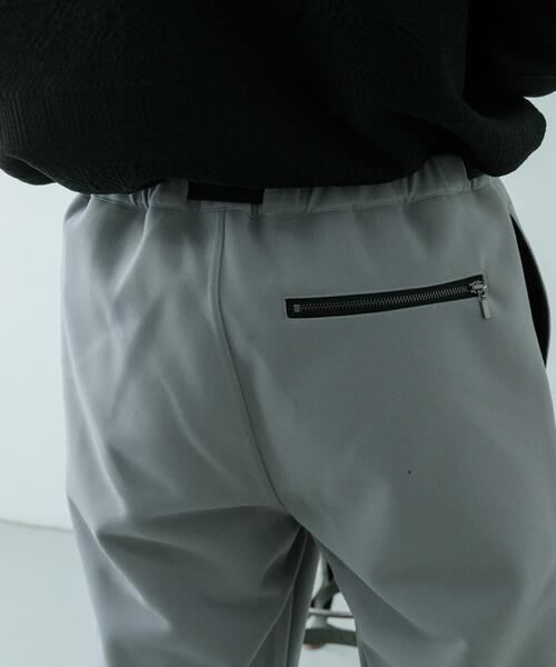 ITEMS URBANRESEARCH（アイテムズ アーバンリサーチ）の「WINDPROOF 裏フリースボンディング パンツ（その他パンツ・メンズ・カーキ/ブラック/グレー・LARGE/MEDIUM）」の21枚目の写真