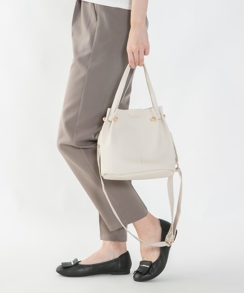 Luceat(ルーチェット)の「【Luceat/ルーチェット】バッドミニショルダーバッグ(ショルダーバッグ・レディース・ホワイト/ブラック/ベージュ/キャメル・ONE SIZE)」の21枚目の写真